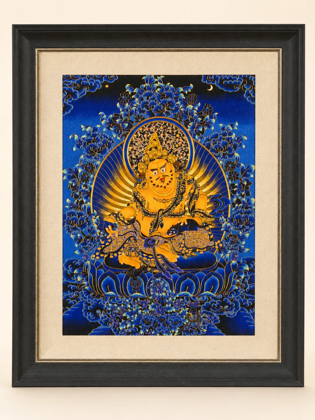 Tranh Thangka Hoàng Tài Thần đóng khung